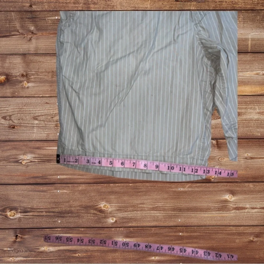 Banana Republic Men’s Striped Shorts - Size 38 - 100% Cotton
